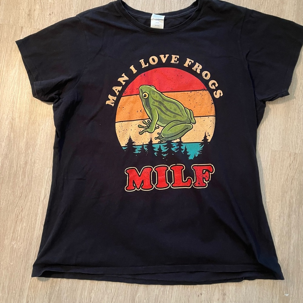 Port and Company Frog T Shirt